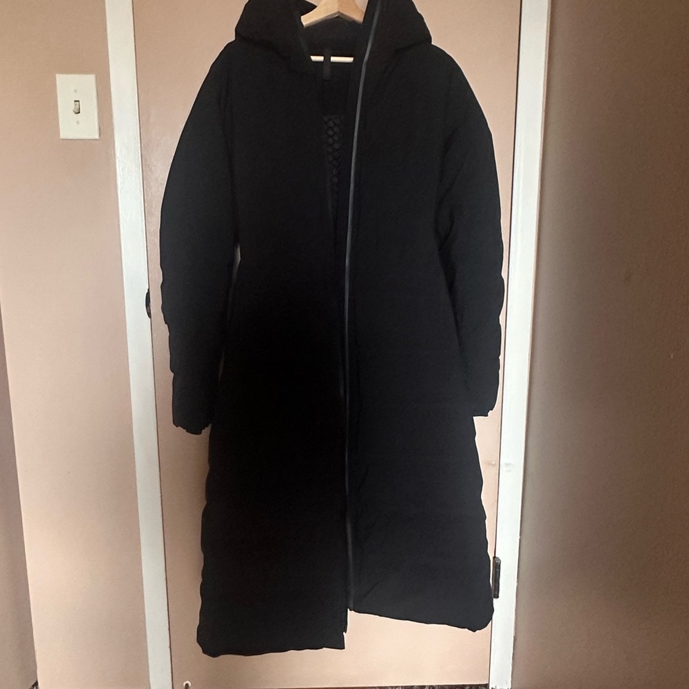 Lululemon Black Puffer Jacket